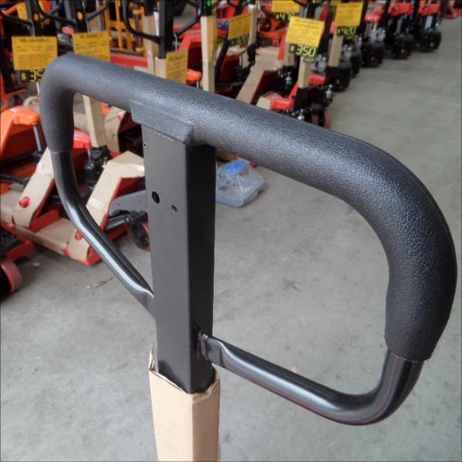 700mm Short Pallet Jack 685mm Width 2T - Image 5